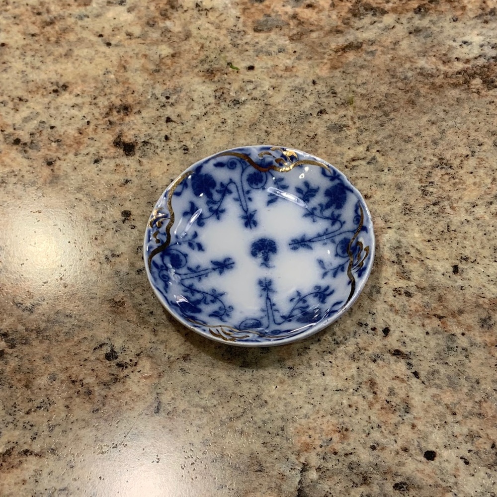 JG Meakin “Colonial” Pattern Butter Dish